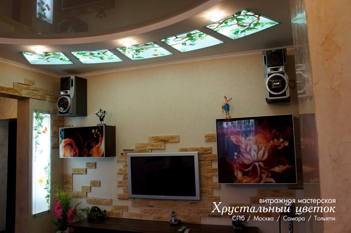Витражный потолок 1