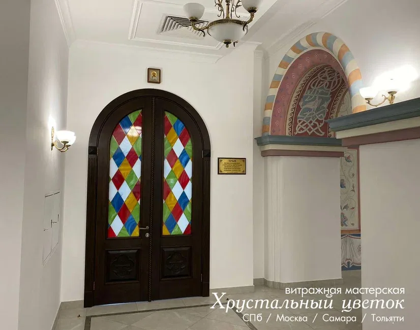 Витраж в Тольяттинском православном институте